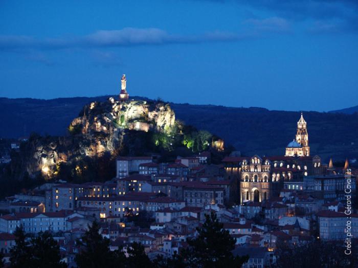 Апартаменты Logis Du Cagaire Le Puy-en-Velay Экстерьер фото